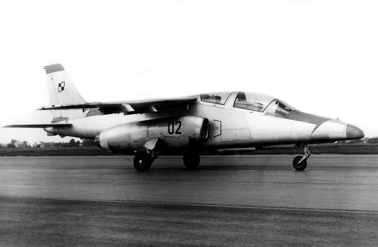 Prototyp samolotu I-22 oznaczony “102” oblatany 5 marca 1985 roku przez pilota doświadczalnego Instytutu inż. Ludwika Natkańca.