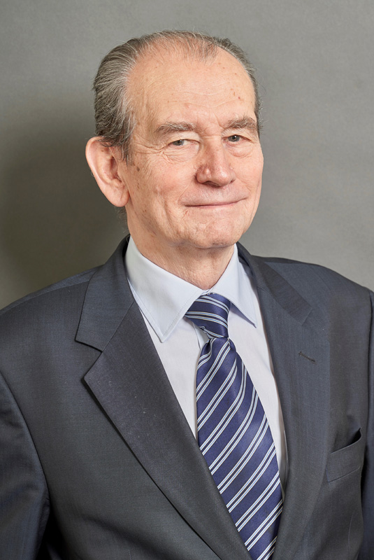 Prof. Maciej Bossak