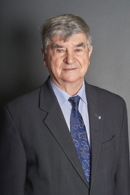 Prof. Piotr Wolański