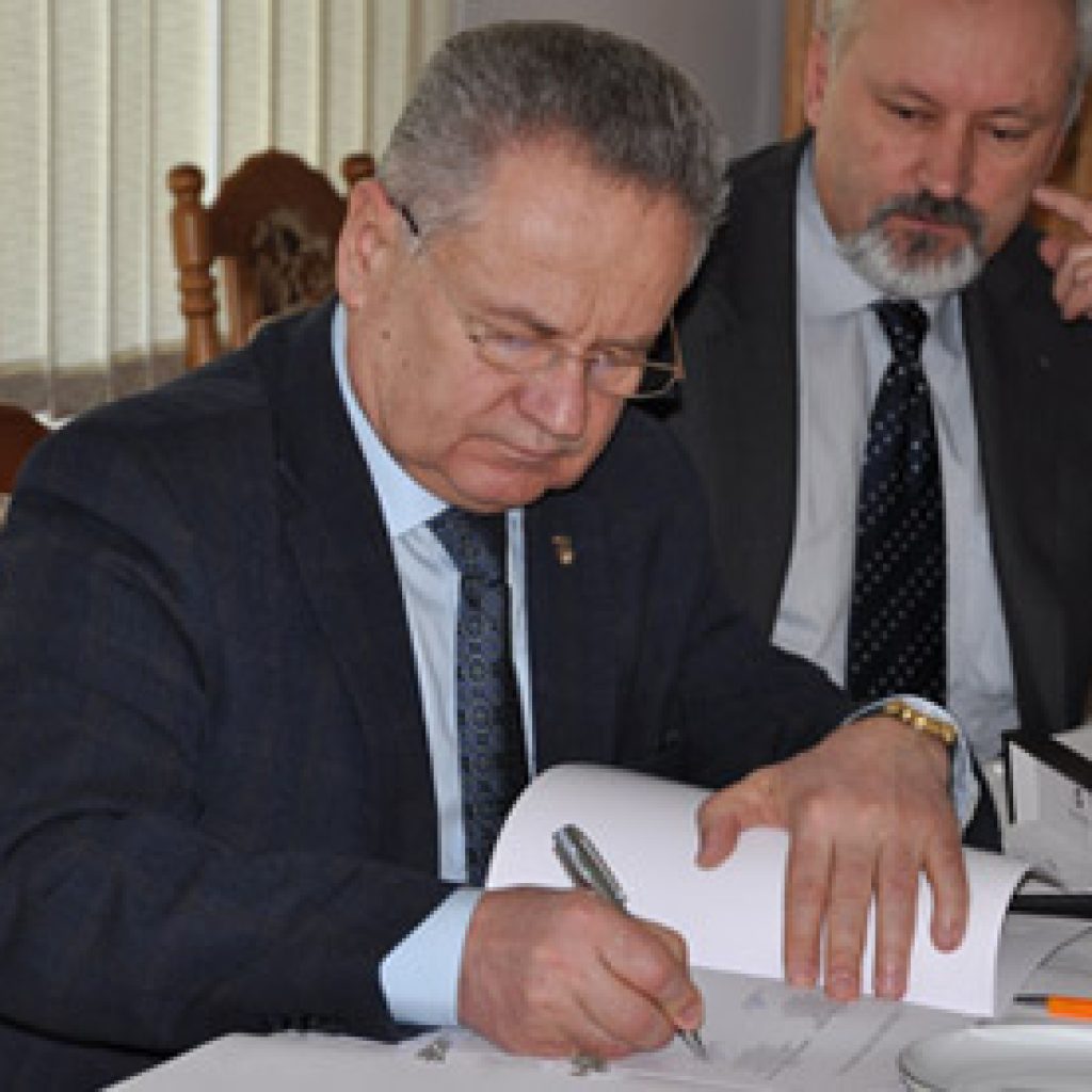 Signatory of Agreement Mikolaj Kulik, Ph.D., Rector of National Aviation in Kiev