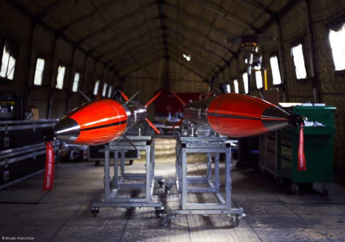 Two ILR-33 Amber rockets prepared for launch – in standard configuration (right) and with one with control surfaces (left).