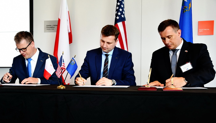 Podpisanie listu intencyjnego pomiędzy Siecią Badawczą Łukasiewicz a KGHM Polska Miedź S.A. | Signing a letter of intent between the Łukasiewicz Research Network - Institute of Aviation and KGHM Polska Miedź S.A.
